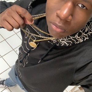 Meet your Posher, Elijah